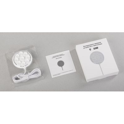 Беспроводное (15W) зарядное устройство Sticker с присосками, белый-4