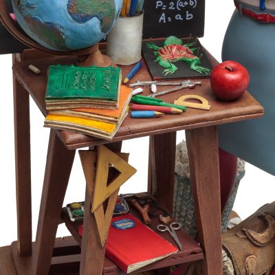 Скульптура Учительница, -2