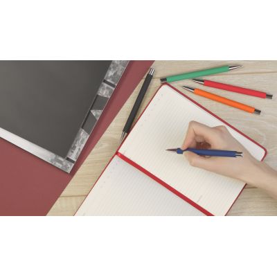 Ежедневник недатированный Милан, А5, покрытие soft touch, красный-1