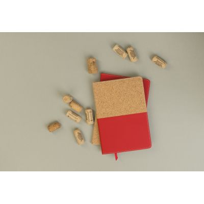 Блокнот Фьюджи уценка, формат А5, покрытие soft touch+пробка, красный-3