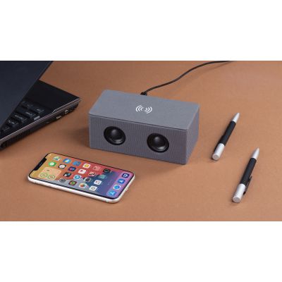 Bluetooth колонка Cool Gray с двумя динамиками (2х3Вт) и беспроводным зарядным устройством, переработанный пластик (RPET), серый-1