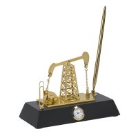 Подставка с часами Нефтяная качалка, золотистый