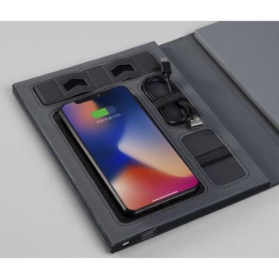 Папка А5 с беспроводным зарядным устройством 5000 mAh и блокнотом, с подсветкой логотипа, черный-1