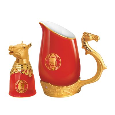 Набор для водки Кони, красный с золотом-0