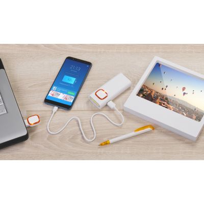 Зарядное устройство с LED-фонариком и подсветкой логотипа, 4400 mAh, белый-3