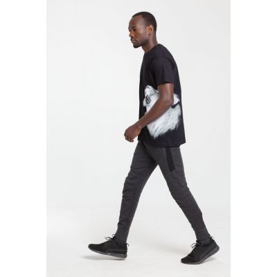 Футболка Like a Lion, черная-3