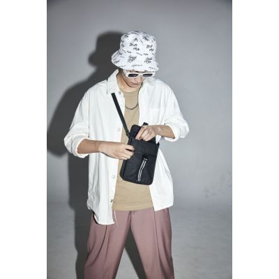 Сумка через плечо Urban Daily Plus, черная-4