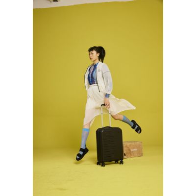 Чемодан Lightweight Luggage S, черный-4