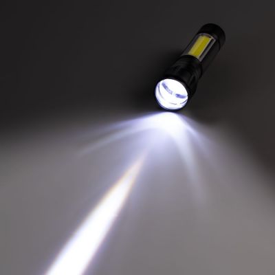 Фонарик аккумуляторный с фокусировкой луча Kirk, черный-8