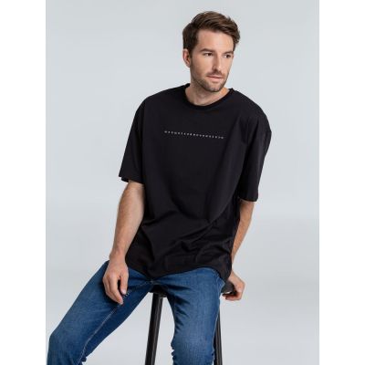 Футболка оверсайз «Юношеский минимализм», черная-0