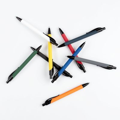 Ручка шариковая Undertone Black Soft Touch, зеленая-5