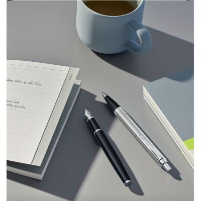 Ручка шариковая Parker IM Essential Stainless Steel CT, серебристая с черным-6