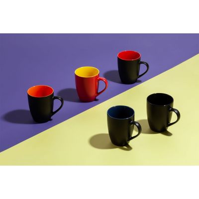 Кружка Bright Tulip, матовая, черная с красным-2