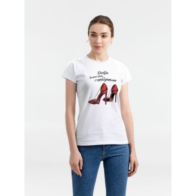 Футболка женская «Добро должно быть с каблуками», белая-0