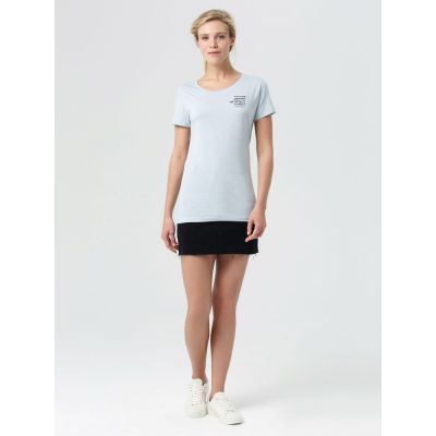 Футболка женская «Женщина хорошеет», голубая-3