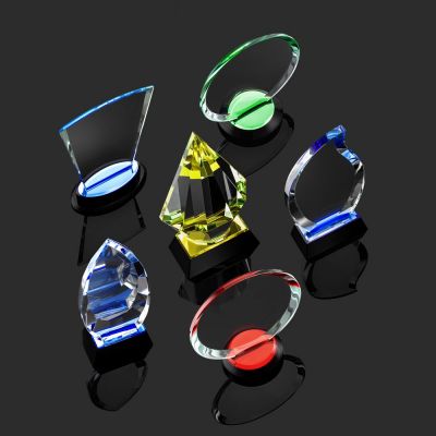 Награда Neon Emerald, в подарочной коробке-3