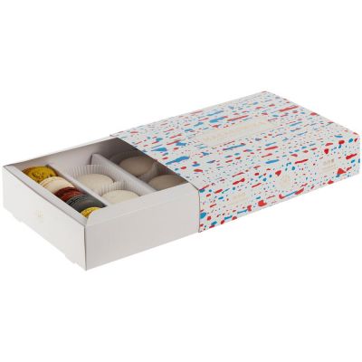 Набор из 18 пирожных макарон-1