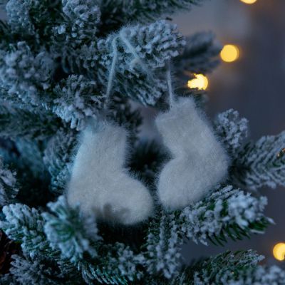 Подвеска на елку «Вьюжка», носочки, белая-3