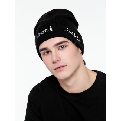 Шапка с вышивкой Drunk, черная-0