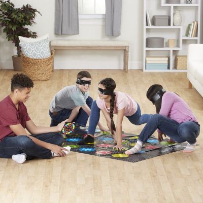 Игра «Твистер вслепую»-7