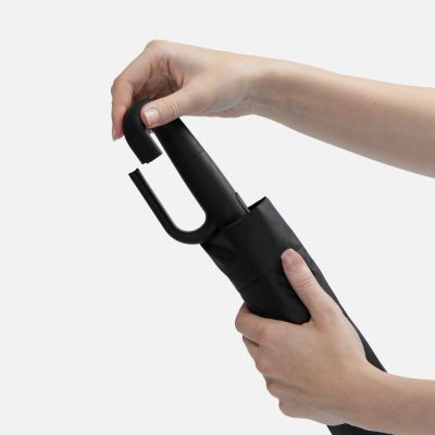 Зонт складной Skymate с УФ-защитой и ручкой-карабином, черный-6