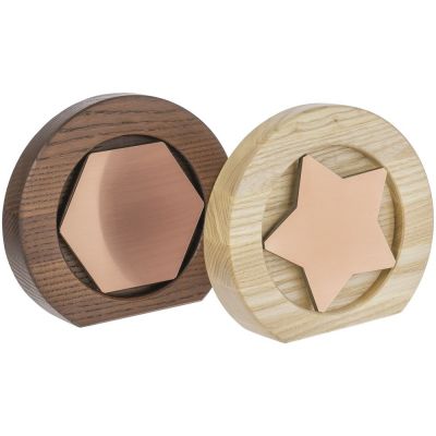 Стела Constanta Light, с бронзовым шестигранником-7