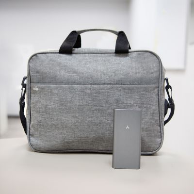 Подарочный набор BUSINESS: сумка для документов, внешний аккумулятор, серый-1