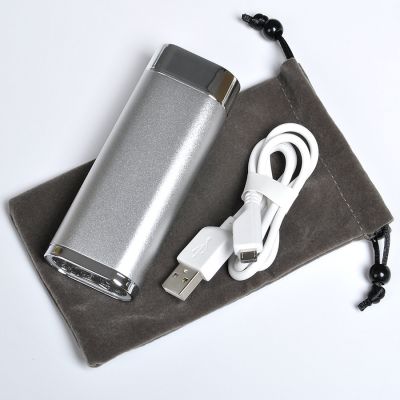 Универсальное зарядное устройство 'Light' (5200mAh) с фонариком, серебристый-7