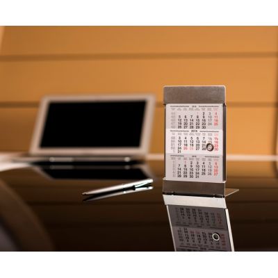 Календарь настольный на 2 года;  сетка 25-26, серебристый-1