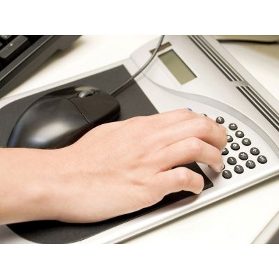 Коврик для компьютерной мыши с калькулятором и подставкой под мини-диски и визитки-1