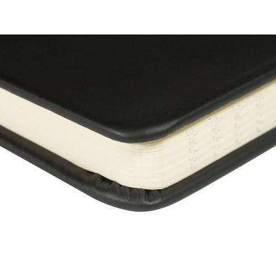 Ежедневник недатированный А5 Megapolis Velvet New, черный-1