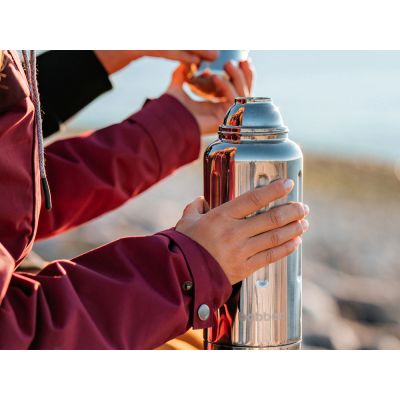 Термос для напитков, вакуумный, бытовой, тм bobber. Объем 1 литр. Артикул Flask-1000 Glossy-7