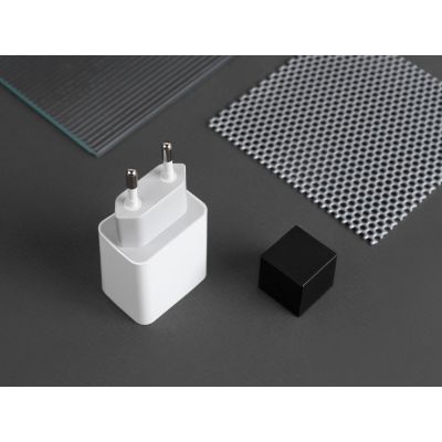 Сетевое зарядное устройство Rombica NEO ZQ3 PD-6