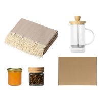 Подарочный набор с пледом, френчпрессом, чаем и вареньем, бежевый