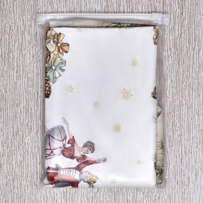 СКАТЕРТЬ  ОВАЛЬНАЯ  