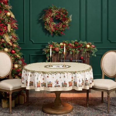 СКАТЕРТЬ  ОВАЛЬНАЯ  