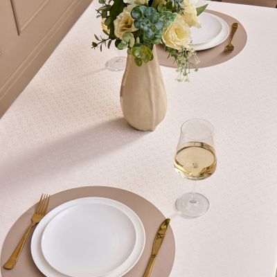 СКАТЕРТЬ 145Х220СМ ШАМПАНЬ ЕВРОУГОЛОК 100% ПОЛИЭСТЕР-10