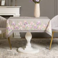 СКАТЕРТЬ ИРИСЫ 110Х140СМ ,СЕРЫЙ, 100% ХЛОПОК,ТВИЛ ПРОПИТКА