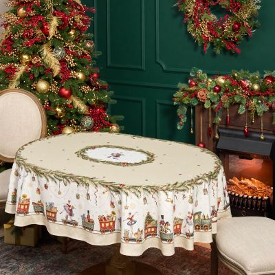 СКАТЕРТЬ  ОВАЛЬНАЯ  