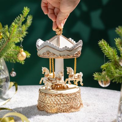 МУЗЫКАЛЬНАЯ СТАТУЭТКА 