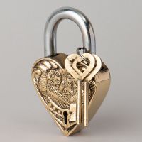 ЗАМОК ДЕКОРАТИВНЫЙ С КЛЮЧАМИ 10*7СМ