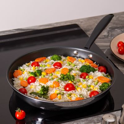 СКОВОРОДА C АНТИПРИГАРНЫМ ПОКРЫТИЕМ 