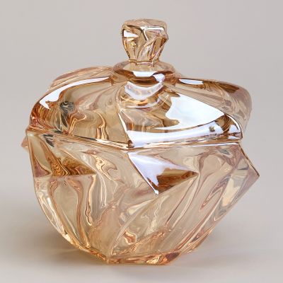 БЛЮДО С КРЫШКОЙ 