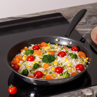 СКОВОРОДА C АНТИПРИГАРНЫМ ПОКРЫТИЕМ 