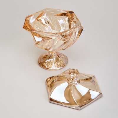 БЛЮДО С КРЫШКОЙ НА НОЖКЕ 