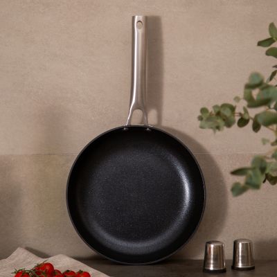 СКОВОРОДА C АНТИПРИГАР. 3Х СЛОЙНЫМ ПОКРЫТ. DAIKIN, СЕРИЯ 