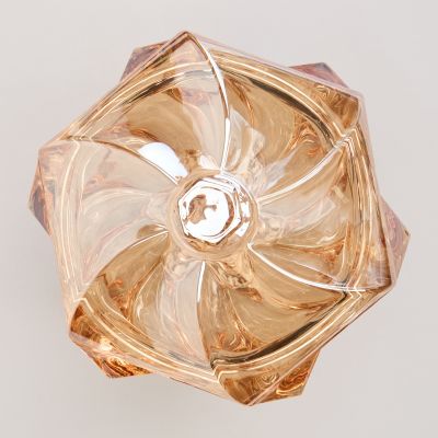 БЛЮДО С КРЫШКОЙ НА НОЖКЕ 