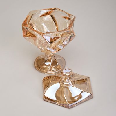 БЛЮДО С КРЫШКОЙ НА НОЖКЕ 