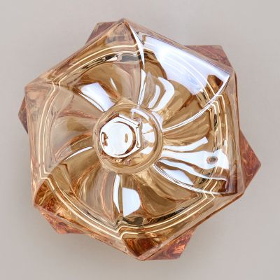 БЛЮДО С КРЫШКОЙ 