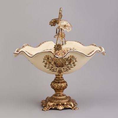 БЛЮДО НА НОЖКЕ 32*24*34 СМ-8